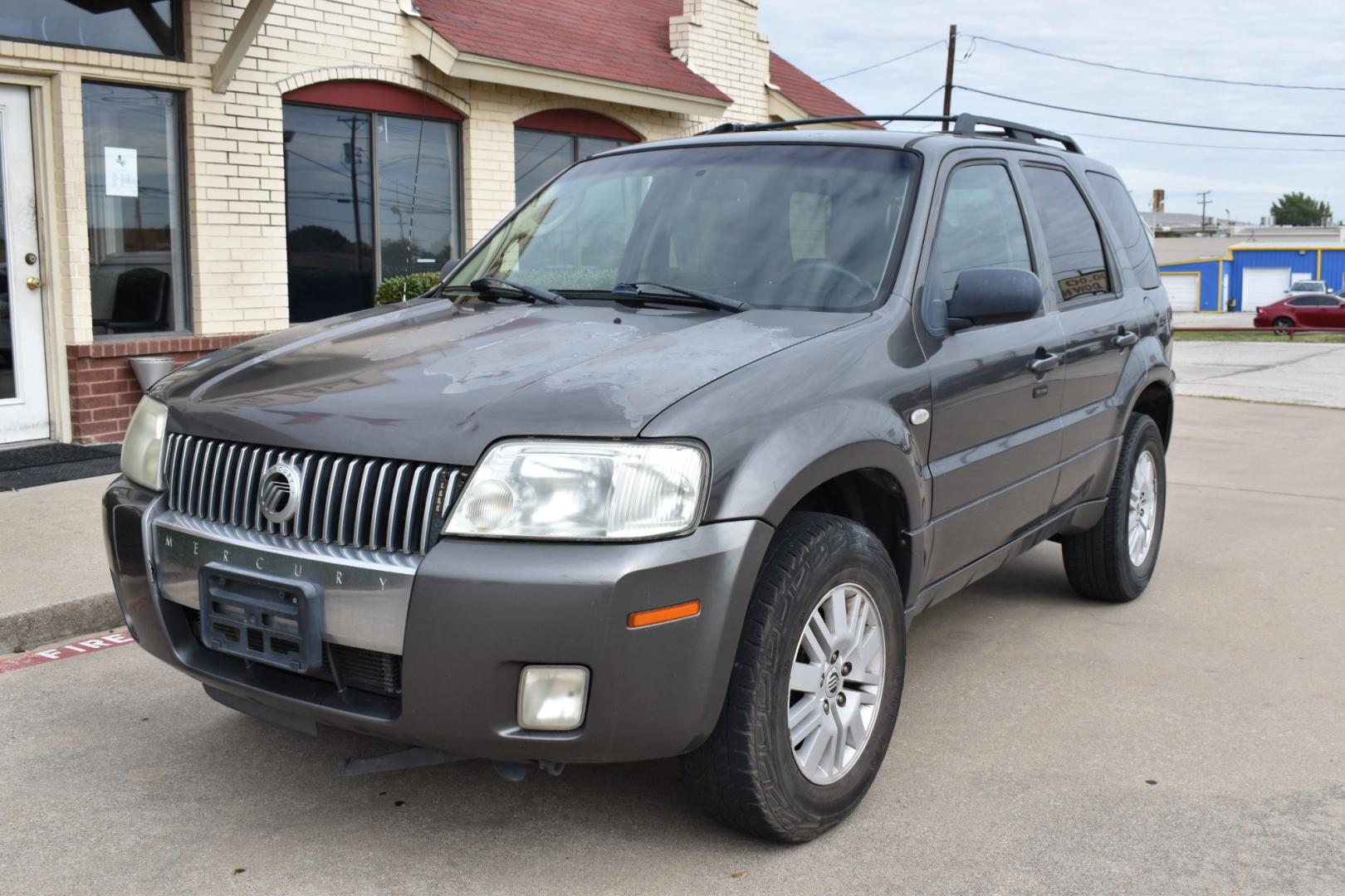 2005 Gray /Black Mercury Mariner Convenience 2WD (4M2YU56Z15D) with an 2.3L L4 DOHC 16V engine, 4-Speed Automatic transmission, located at 5925 E. BELKNAP ST., HALTOM CITY, TX, 76117, (817) 834-4222, 32.803799, -97.259003 - Purchasing a 2005 Mercury Mariner Convenience 2WD can be a wise choice for several reasons: Affordability: The 2005 Mercury Mariner Convenience 2WD is often available at a reasonable price point, making it an attractive option for budget-conscious buyers. Compact SUV Practicality: As a compact - Photo#1